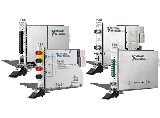 Vue latérale des modules d’entrée et de sortie PXI