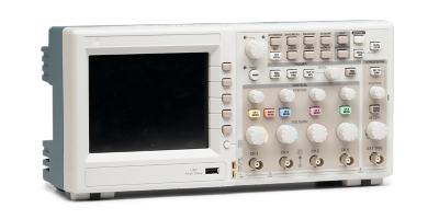 Multivendor PXI, LXI, and GPIB instruments connected through NI-VISA and managed in SystemLink.
