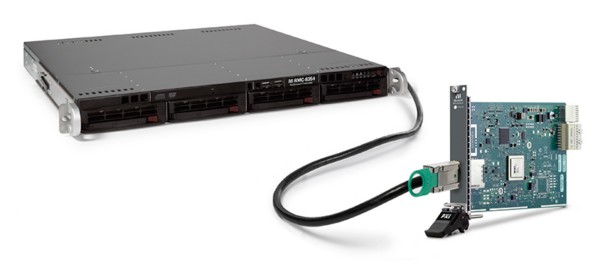 Rack-mount controllers with MXI-Express or MXI-4 remote controllers can be used to control PXI or PXI Express chassis