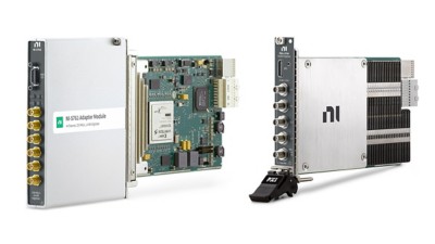 2つのPXI FlexRIOモジュール。左側は、FPGAモジュールとペアになったデジタイザアダプタモジュールです。右側は、I/Oが統合された別のデジタイザモジュールです。