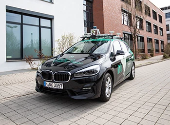 Voiture avec conduite autonome ZF