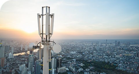 5G mmWave OTA 測試解決方案提供自動化作業、有效率的測試機，且支援多種尺寸的裝置，能將驗證流程化繁為簡。