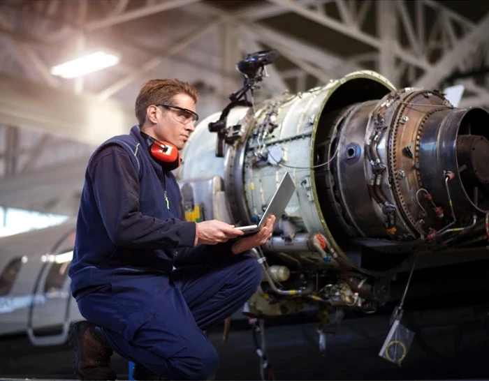 Aérospatiale, défense et administration publique