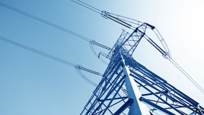 Grâce aux produits NI, Nucor a développé un système d’automatisation capable de réduire la quantité d’énergie consommée dans une usine de recyclage de l’acier.
